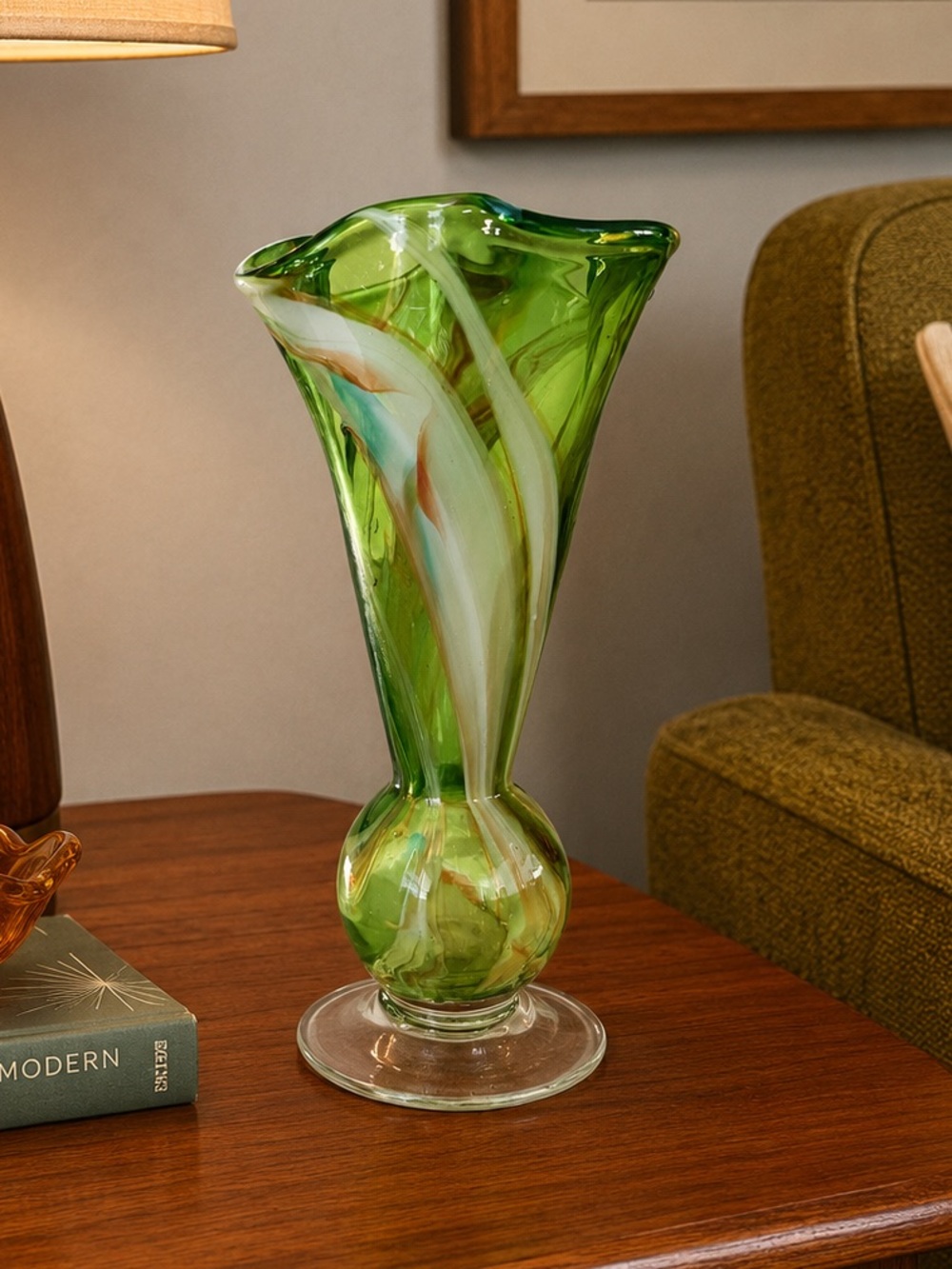 Vintage TMJ Japan MCM Cased Art Glass Trumpet Vase Original Label